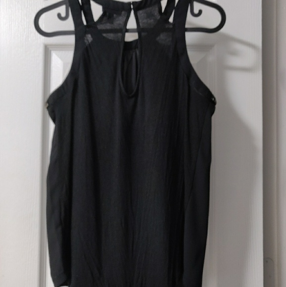 Top - Picture 2 of 5